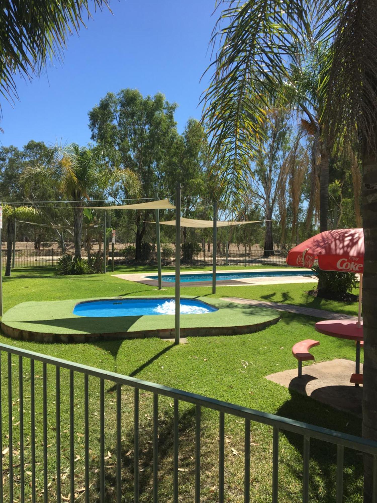 Murray River Hideaway Holiday Park Strathmerton 外观 照片